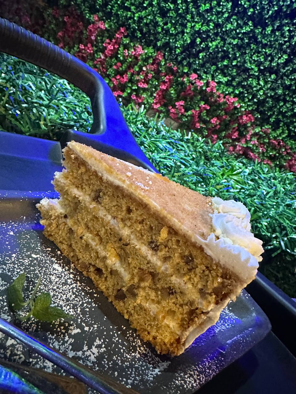 کیک هویج و گردو